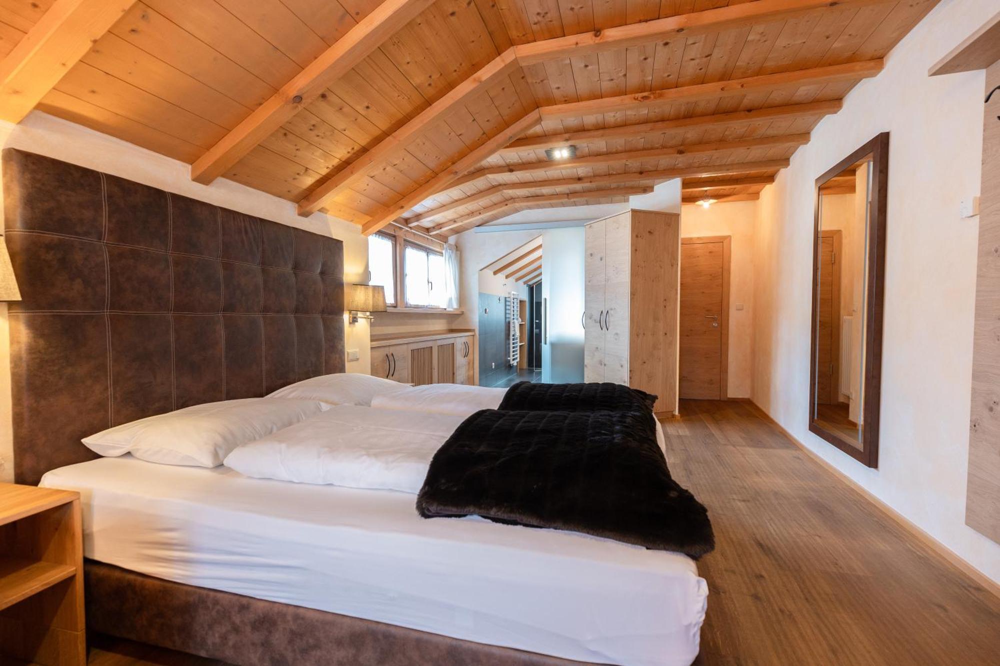 Der Unterwirt Guesthouse And Restaurant Chiusa Luaran gambar