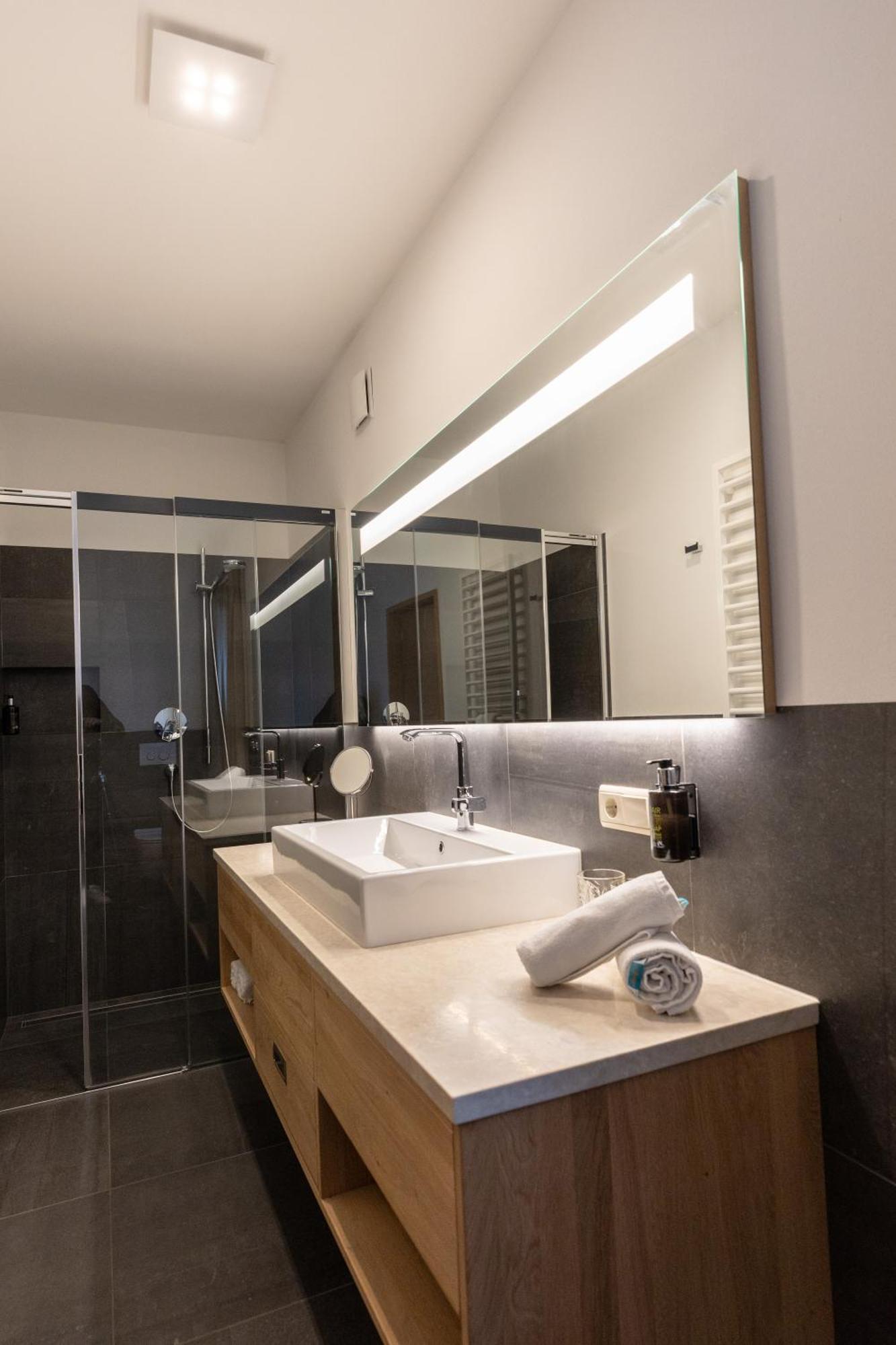 Der Unterwirt Guesthouse And Restaurant Chiusa Luaran gambar