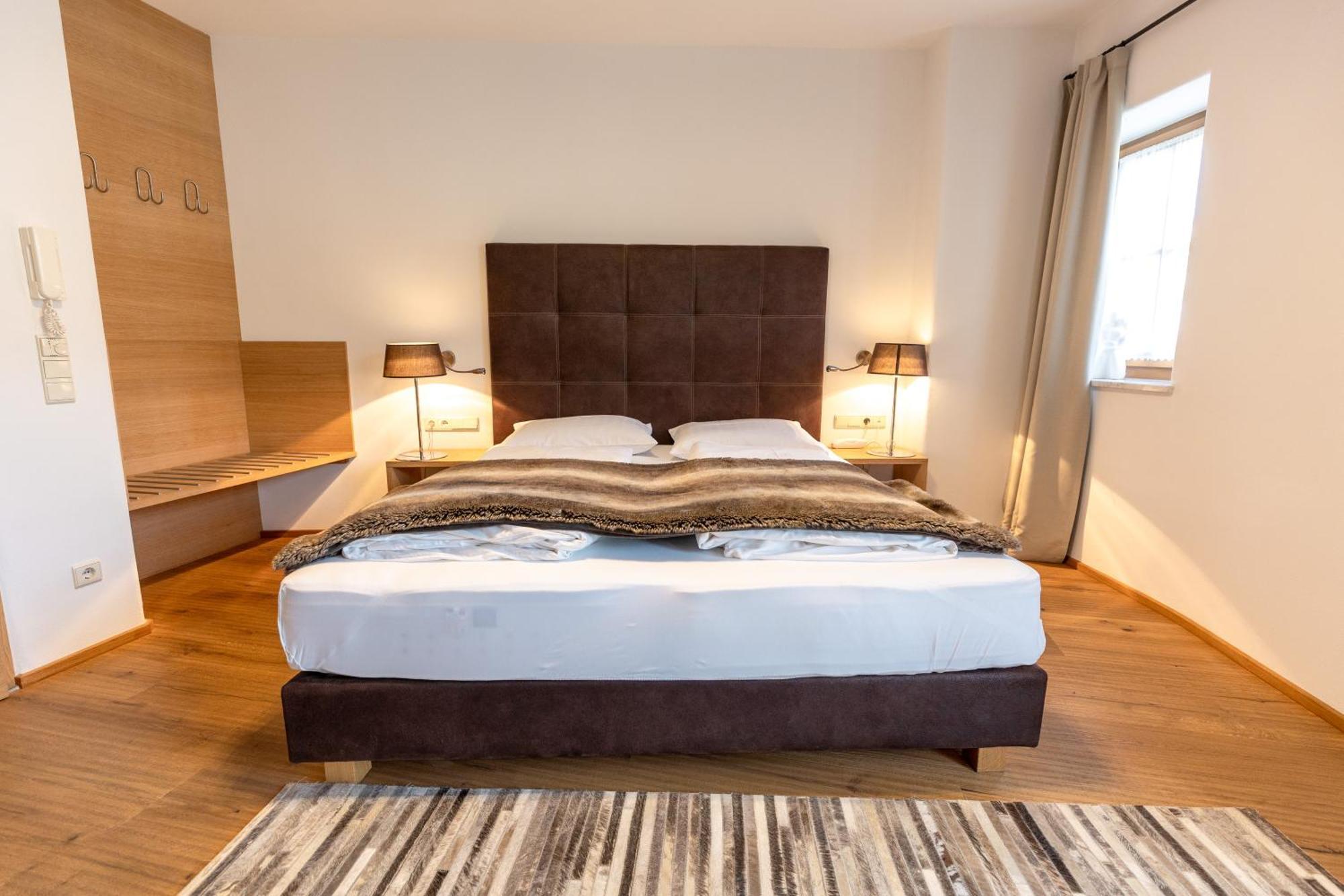 Der Unterwirt Guesthouse And Restaurant Chiusa Luaran gambar
