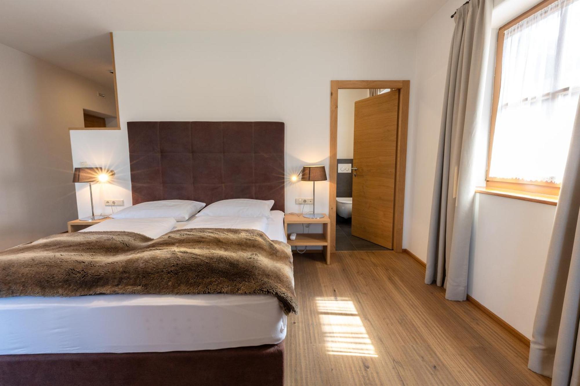 Der Unterwirt Guesthouse And Restaurant Chiusa Luaran gambar