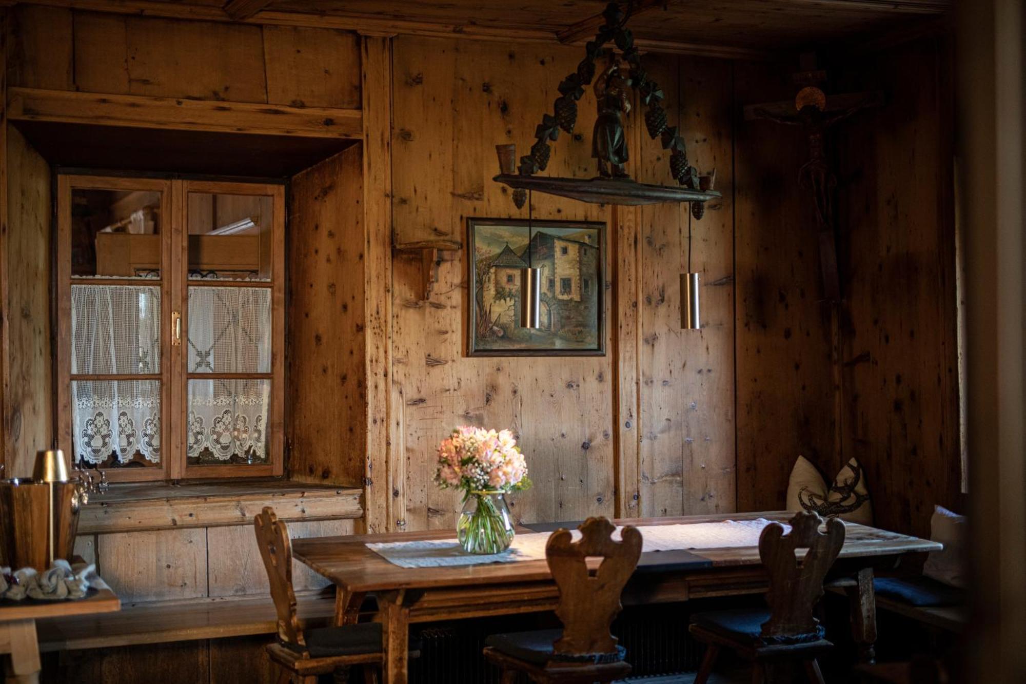 Der Unterwirt Guesthouse And Restaurant Chiusa Luaran gambar